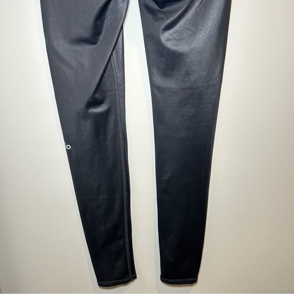 Alo Yoga High Waisted Shine Leggings Grey Size Medium - Picture 8 of 13